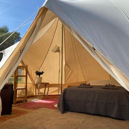 Paraiso Bell Tent ตอร์โตซา ภายนอก รูปภาพ