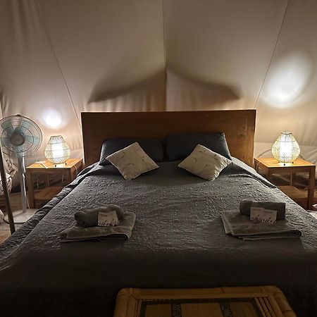 Paraiso Bell Tent ตอร์โตซา ภายนอก รูปภาพ